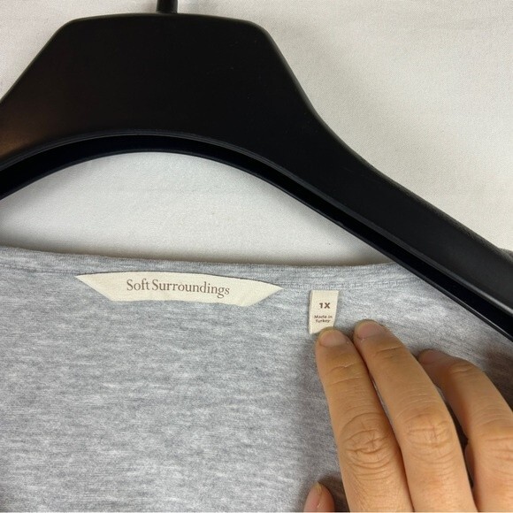 Soft surroundings mixed texture gray long blouse size 1X - Picture 2 of 5